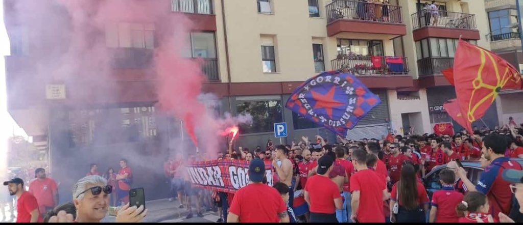 bizitzabasatia's tweet photo. ETA BERRIZ... EUSKAL HERRITIK EUROPARA?? https://t.co/dPVvOrCczR