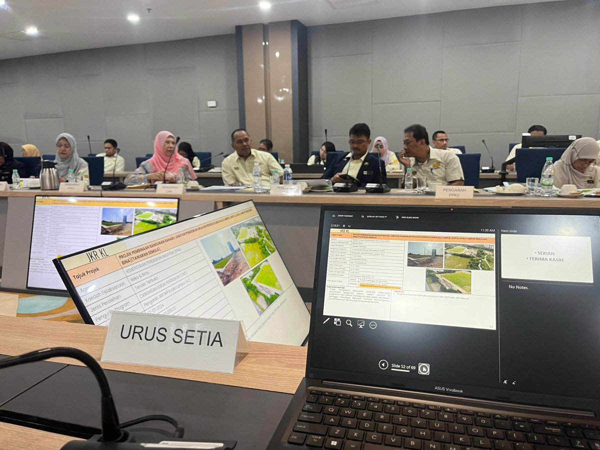 16 Mei 2025, UPPP, BPPK,CPAB dan PPK2 turut hadir sebagai urusetia di Mesyuarat Pemantauan Projek Pembinaan Infra Rakyat Kementerian Pelanggan Bilangan 2 Tahun 2025 dan lawatan tapak ke dua (2) projek.
<a href="/JkrMaria/">Maria Marcus</a>
<a href="/JKRCPAB/">Caw. Perancangan Aset Bersepadu, JKR Malaysia</a>
#IamJKR