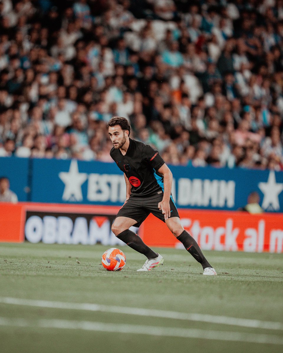 ericgm3's tweet image. CULERS, LA LLIGA ÉS BLAUGRANA!!!! A celebrar-ho!!! Victoria en el derbi y hoy os esperamos en la rúa por las calles de Barcelona! #ForçaBarça 💙❤️