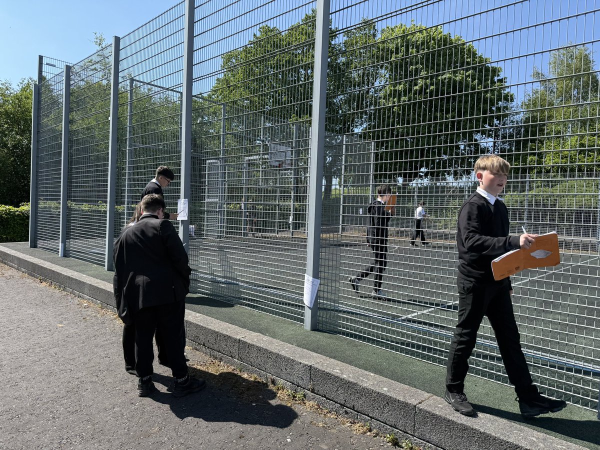 Mr Stoddart tweet media