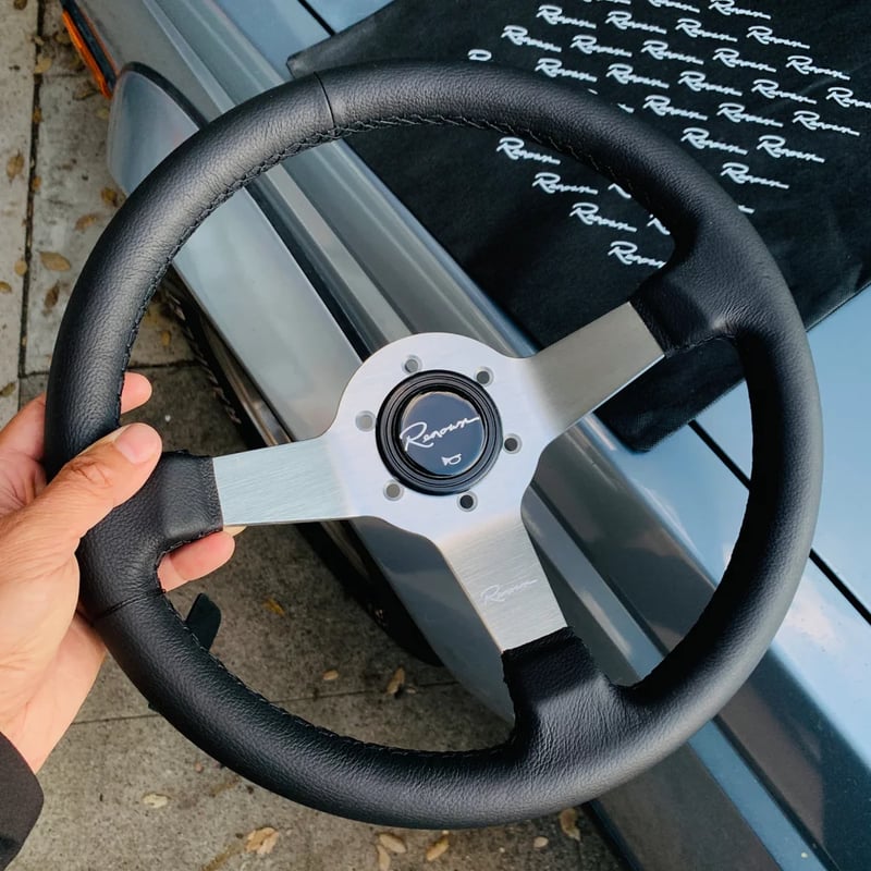 昨年の大目玉景品だったRenownですが、今年はRenownJapan様のお力添えにより、【UKMTオリジナル】のTTシルバーを用意することが出来ました✨
英国国旗🇬🇧のカラーステッチとなっており、UKMTでしか手に入りません！
じゃんけん大会で勝ち取ってください︎︎︎︎︎︎︎︎👍
※画像引用元RenownJapan様