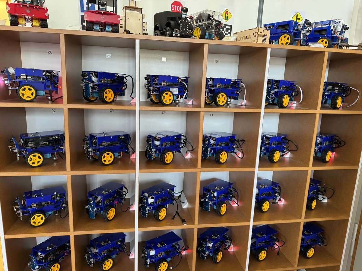 DuckietownAI's tweet image. 🤖  Are you planning to teach a robotics course but do not have time to set everything up? 

Trusted by hundreds of higher education institutions worldwide! Check out the guide for instructors: hubs.la/Q03mWfNt0 

#RoboticsEducation #AutonomousSystems #STEMeducation