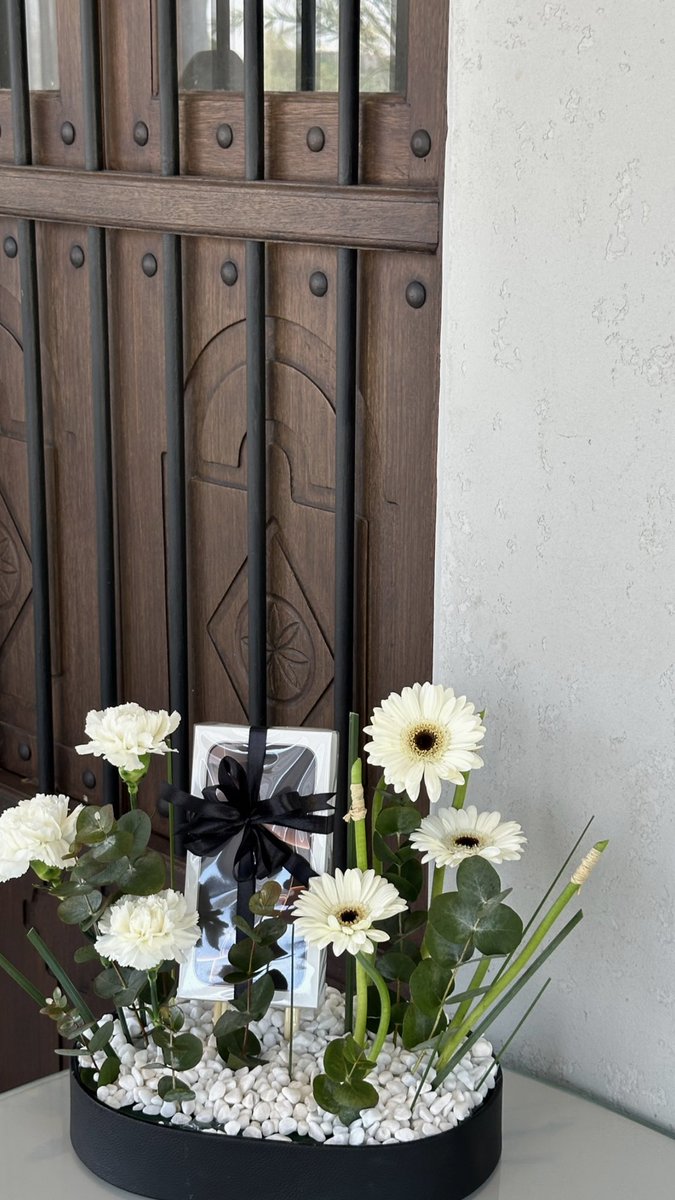 عن الفَ صوت ، احب صوُته 🤎'،