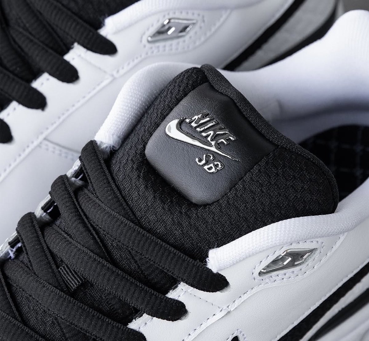 🚀 Lançamento:
🤝 Nike x Paul Rodriguez.

Nike SB Zoom P-Rod 1 OG 
Disponível do 36 ao 44BR

Na Nike: sdmlinks.com/prdd