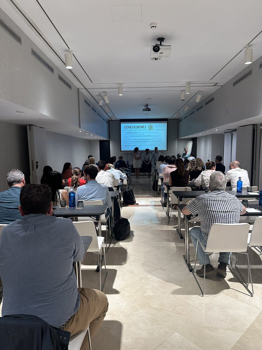 Neumologia H.U. Virgen de la Victoria (@neumologiahuvv) on Twitter photo 🫁*8º Encuentro con Atención Primaria** Ayer celebramos una nueva jornada de aprendizaje, fortaleciendo la colaboración y el conocimiento con AP, esta vez sobre asma. Trabajamos juntos para mejorar la atención y el bienestar de nuestros pacientes <a href="/Jvelascogarrido/">Dr. Velasco Garrido</a> <a href="/HUVV_SAS/">Hospital Clínico Virgen de la Victoria</a> 🫁*8º Encuentro con Atención Primaria** Ayer celebramos una nueva jornada de aprendizaje, fortaleciendo la colaboración y el conocimiento con AP, esta vez sobre asma. Trabajamos juntos para mejorar la atención y el bienestar de nuestros pacientes <a href="/Jvelascogarrido/">Dr. Velasco Garrido</a> <a href="/HUVV_SAS/">Hospital Clínico Virgen de la Victoria</a>
