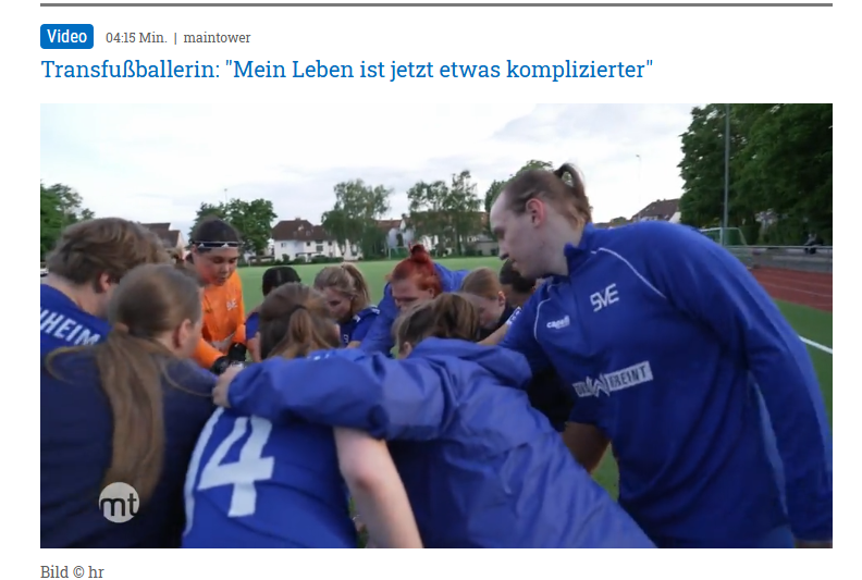 sma_nordlicht's tweet photo. Transfrau Melina spielt jetzt beim SV #Erbenheim. Bericht vom letzten Spiel: "Die große Frau mit dem Pferdeschwanz kommt im Mittelfeld an den Ball, dribbelt mühelos an zwei Gegenspielerinnen vorbei und schießt. Vier Tore!
Melina selber: "Klar halte ich mich zurück und packe nicht die krassesten Skills aus um dann alles alleine zu machen".
Die haben doch alle ein Rad ab!🤬
#Selbstbestimmungsgesetz