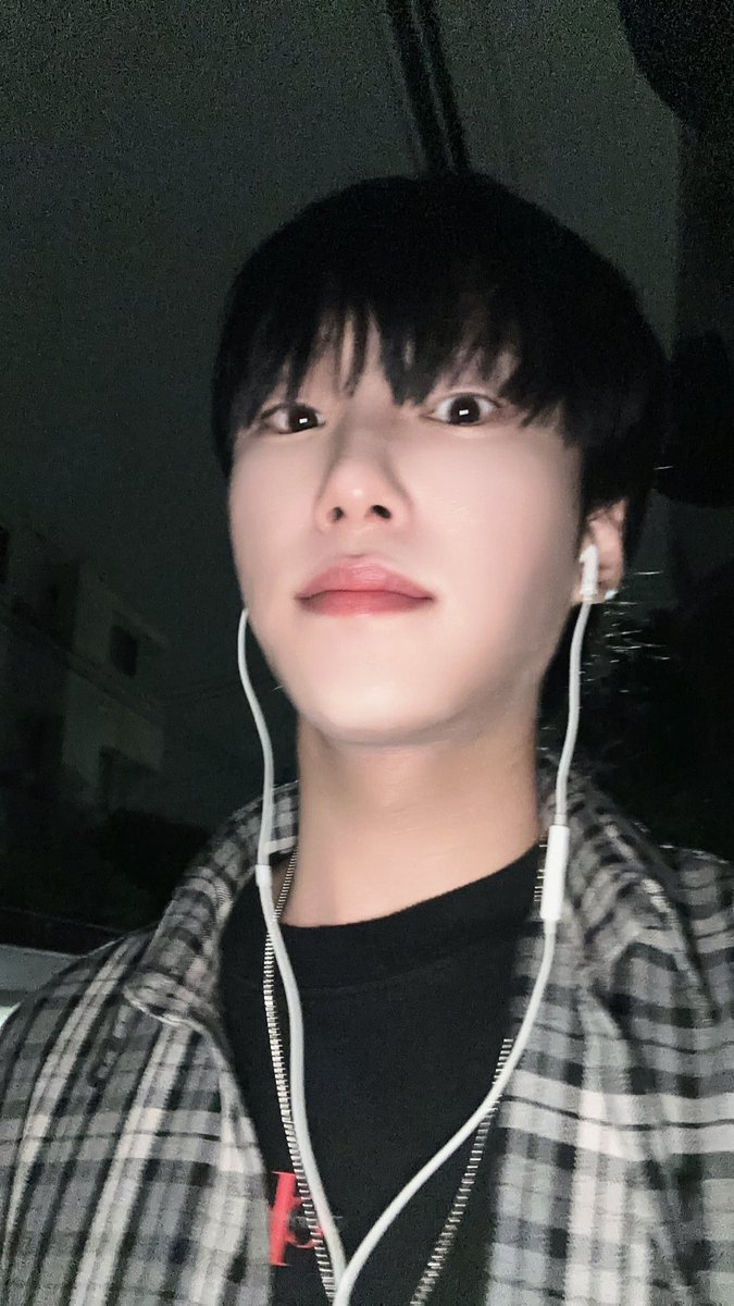 JJ(ジェージェー) tweet media