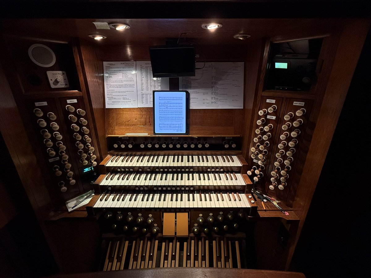 I’m looking forward to playing the wonderful <a href="/nicholsonorgans/">Nicholson & Co. Ltd</a> organ for a recital in beautiful <a href="/PortsmouthCath/">Portsmouth Cathedral ☩</a> this evening, at 7.30pm. Music by Bach, Pachelbel, Mendelssohn, Chipp, Franck, and me! Tickets available at the door. Do join us if you can! 
<a href="/PortsCathChoir/">Portsmouth Cathedral Choir</a>