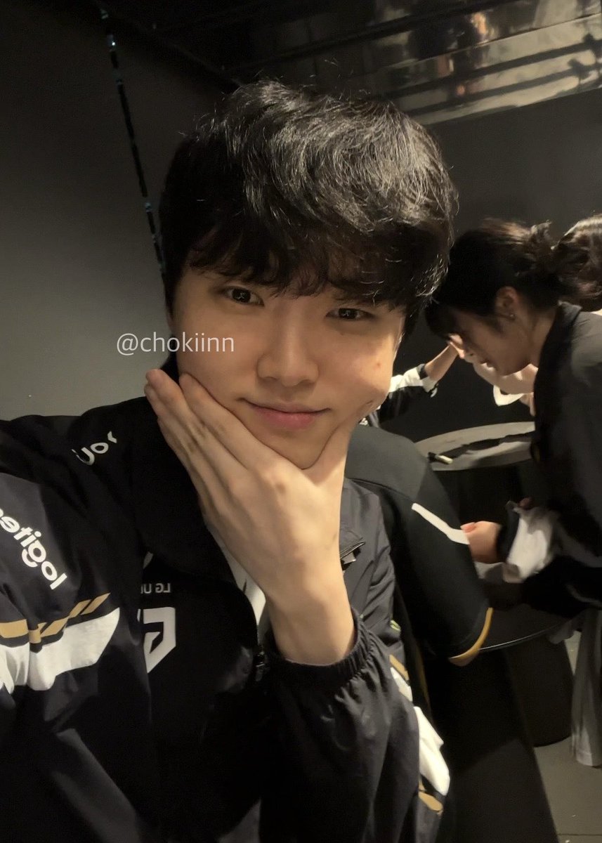 chokiinn's tweet photo. 쵸비 아궁빵 🫢

#Chovy #쵸비 #정지훈 https://t.co/6N3iR0KUnP