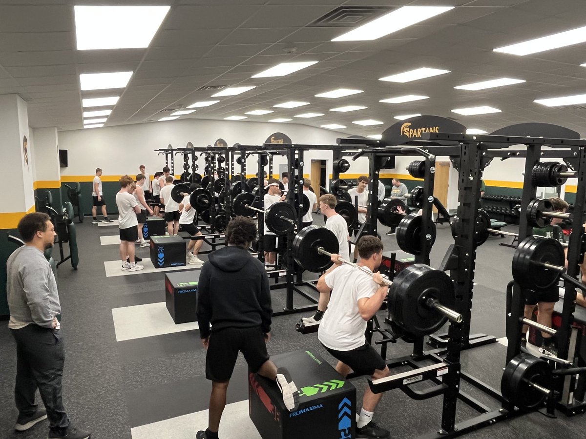 GEHS_Football's tweet photo. Squats were emphasized this week in the weightroom!! Players got stronger!! Great week of working out!! 80 days exactly until the start of regular season practice!!
💯🏈🏋‍♂️ https://t.co/vz7Pn3LUJi