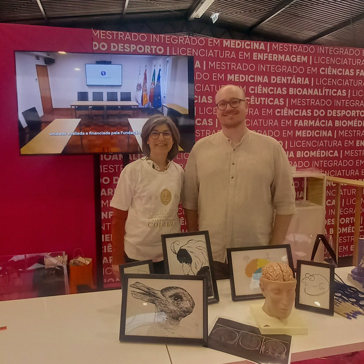 cogbooster_uc's tweet image. We're at the Open Week of the @UnivdeCoimbra talking about cognitive neuroscience with high school students — a great way to celebrate National Scientist Day!
Come and see what @FPCEUC has to offer!
@ProactionLab