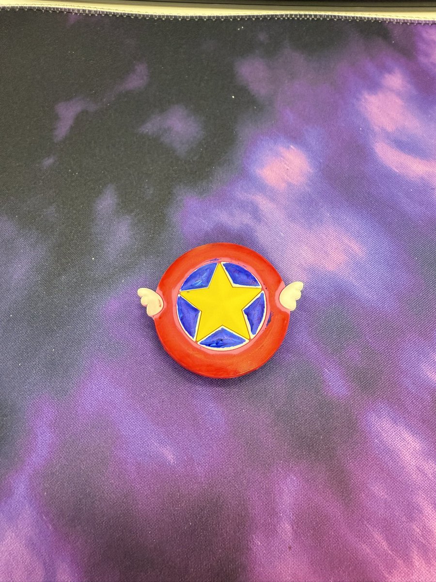 SSuetchiu's tweet photo. Is there any connection between Cardcaptor Sakura and Captain America? #CardcaptorSakura #CaptainAmerica #Anime #Marvel https://t.co/7tWGqE0QPH