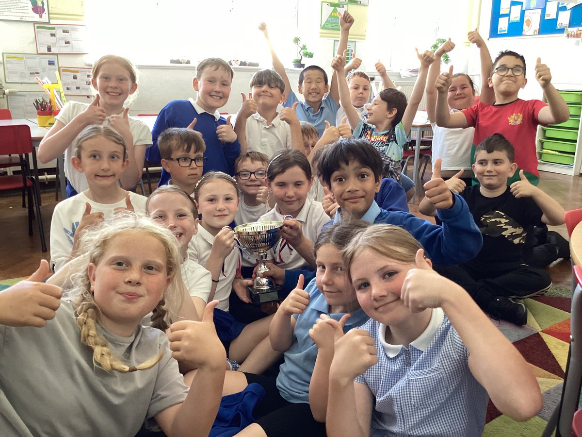 Efydd wins the Attendance Cup again! 96% amazing attendance rate! <a href="/PlasnewyddPS/">Plasnewydd Primary School</a>