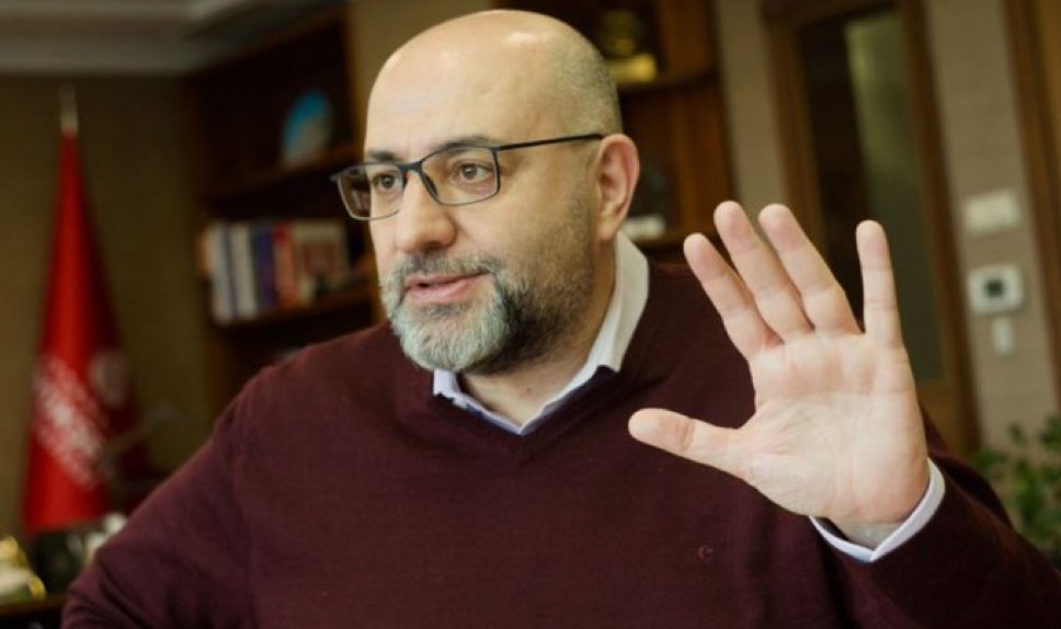 Tutuklu İPA Başkanı Buğra Gökçe:

“Mehmet İlhan Gülay ile görüştüğüm iddiası tamamen gerçek dışıdır. Şahıs ile hiçbir görüşmem olmamıştır.

Şahsın değiştirdiği ifadesinde bahsi geçen protokol, İBB Meclisi’nin 12 Ocak 2023 tarihli 2022/1511 ve 2022/1190 sayılı kararları