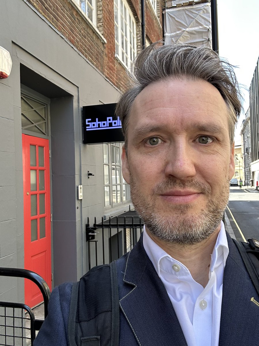 Central London is glorious today ☀️

Near Oxy S for an in-person #theatre #audition today ❤️🎭

#casting #actors #producers #directors #theatre #film #drama #comedy #tv #agencies #showreels #Movies