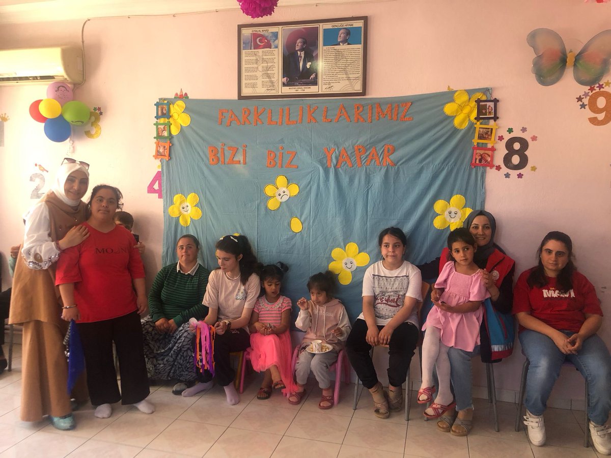 CermikSYDV's tweet photo. Engelliler haftası nedeniyle Çermik Sosyal Yardımlaşma ve Dayanışma Vakfı olarak; Kurum müdürümüz Abubekir Tekdemir ile Çermik Melike Belkıs Özel Eğitim merkezimizi ziyaret edip, eğitim gören öğrencilerimizle güzel vakit geçirdik. “Farklılıklarımız Bizi Biz Yapar.” https://t.co/PdLs5pvlNk