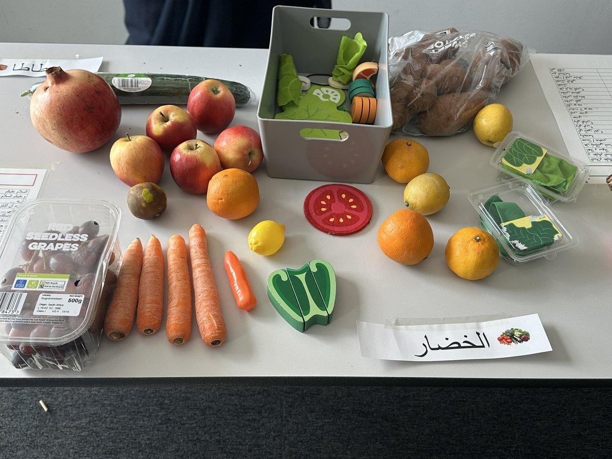 edengirlsmanc's tweet photo. WELCOME WELCOME! Our Year 8 Eden girls shining in the class market today! A fantastic opportunity to practice Arabic and negation skills in a fun and interactive way.#learning #arabic #activelearning #letseatcake https://t.co/XuomQQqImV