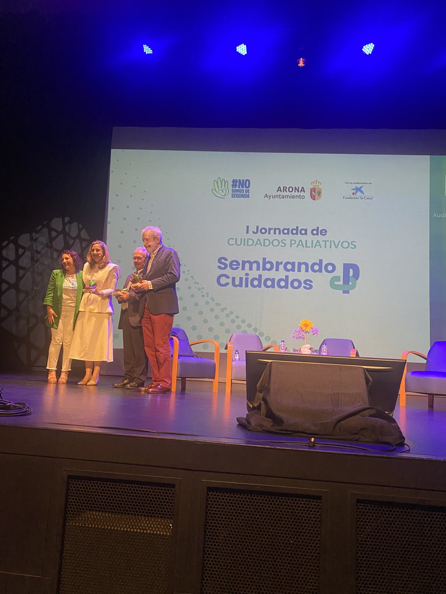 nosomosde2a's tweet photo. 📚 Grandes expertos nos han acompañado 
🔹 Dra. Elia Martínez 
🔹 Dr. Miguel Ángel Benítez del Rosario 🔹 Dr. Marcos Gómez Sancho 
Cada palabra compartida hoy nos acerca un paso más a una atención más humana. 💜 #sembrandocuidados #nosomosdesegunda #aronacuida #nsds https://t.co/6azGEpmoxL