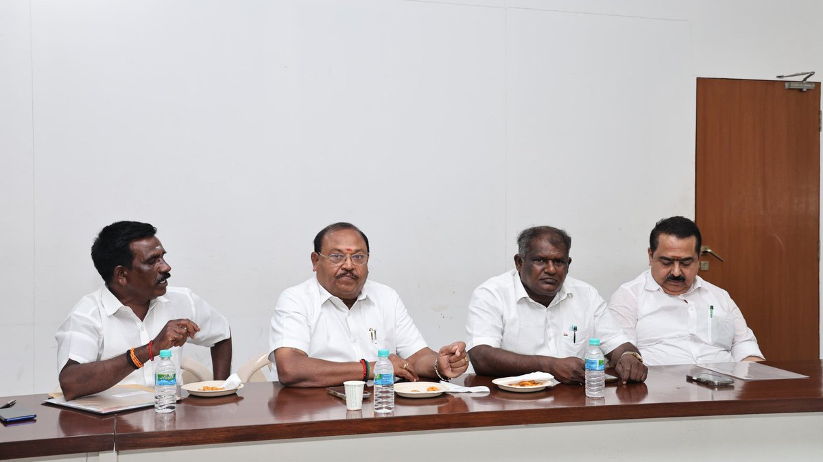 girishgoaINC's tweet photo. A consultative meeting with senior Congress functionaries from Coimbatore district was held today (16.05.2025) at Sathyamurthy Bhavan, Chennai.

The meeting took place along with PCC President Thiru @SPK_TNCC, AICC Secretary Thiru @SurajMNHegde, and Congress Legislative Party Leader in the Tamil Nadu Assembly Thiru @MLARajeshKumar.

Deliberations focused on strengthening the organisational structure in Coimbatore, enhancing coordination among district incharges, and strategising for a strong Congress victory in the region.

#CongressForCoimbatore