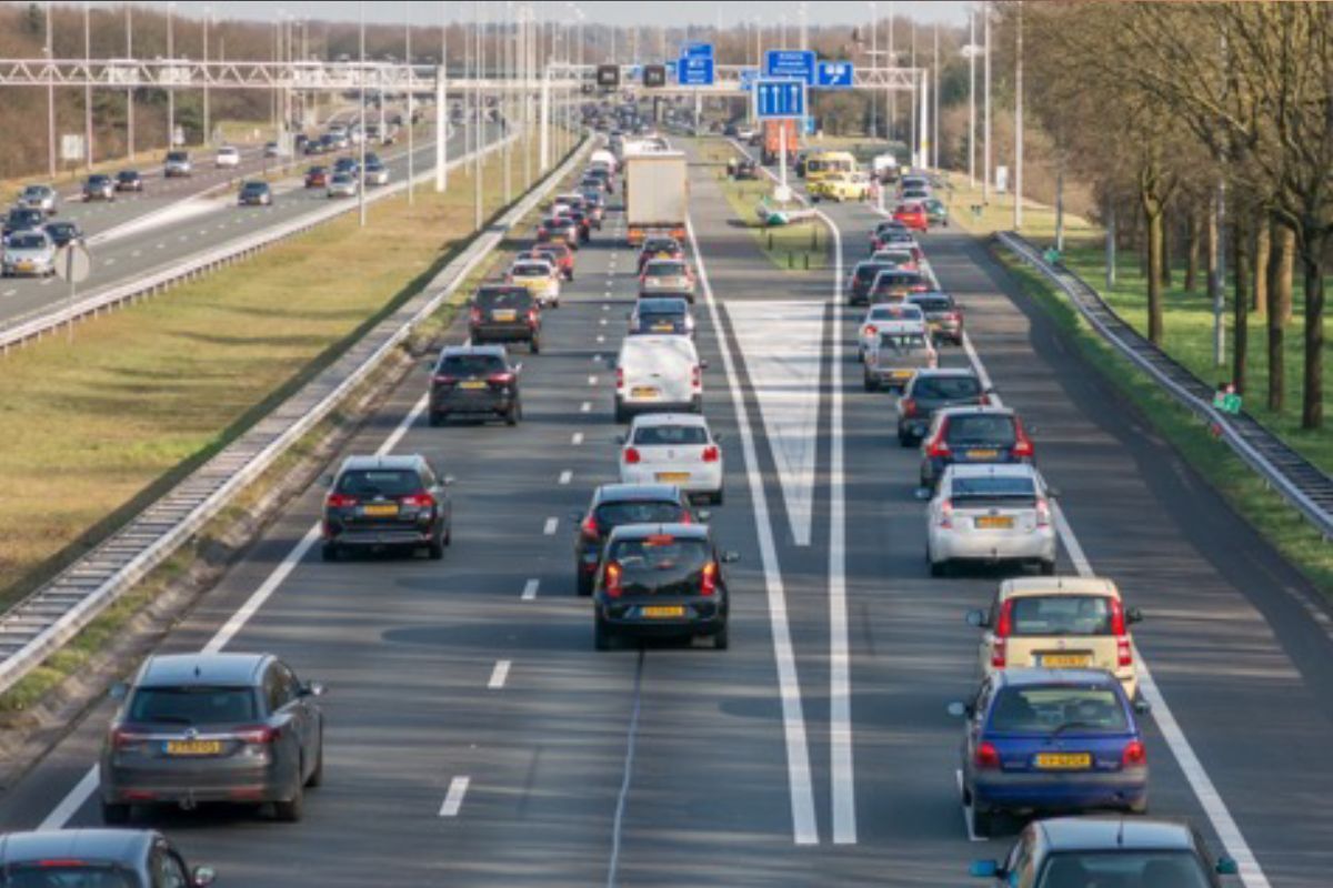 Gemiddeld sloten automobilisten zich 16 jaar geleden aan bij hun huidige autoverzekeraar. Van alle verzekeraars hebben Aon en Interpolis de langste klanthistorie. Bij ZLM ligt de intentie om te blijven het hoogst (99%). 
multiscope.nl/kennis/weblog/…