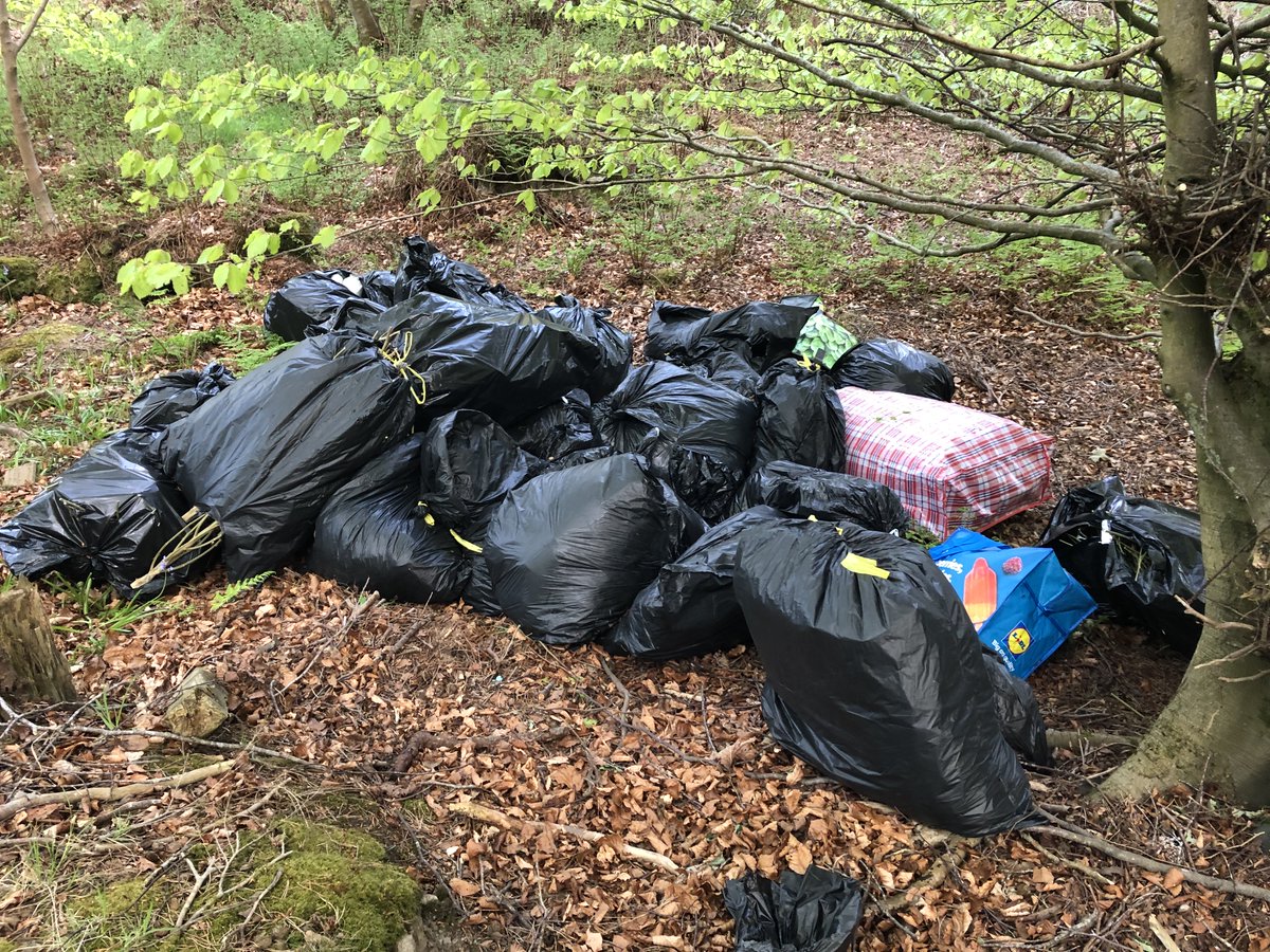 Daniel✌ɘrhɐmmɞ🌻 (@daanver_) on Twitter photo 😡 Forensically traceable bin & garden (recyclable) waste <a href="/PSOSNorthEast/">Police Scotland North East</a> ?
#flytipping #Aberdeenshire ascents #rideABDN Causey Mounth 😡 Forensically traceable bin & garden (recyclable) waste <a href="/PSOSNorthEast/">Police Scotland North East</a> ?
#flytipping #Aberdeenshire ascents #rideABDN Causey Mounth