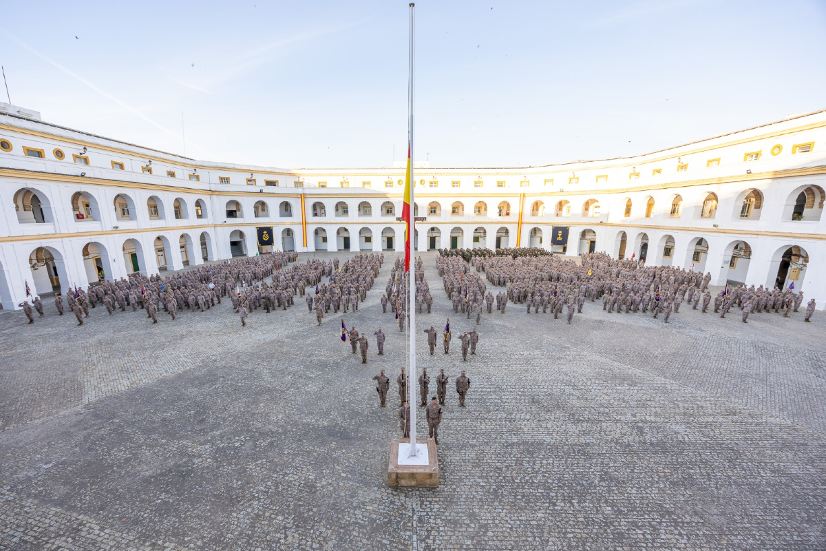 Hoy es un día grande. Celebramos el patrón de #InfanteríadeMarina, #SanJuanNepomuceno. 
¡Felicidades compañeros! 
#ValientesPorTierraYPorMar🇪🇸
