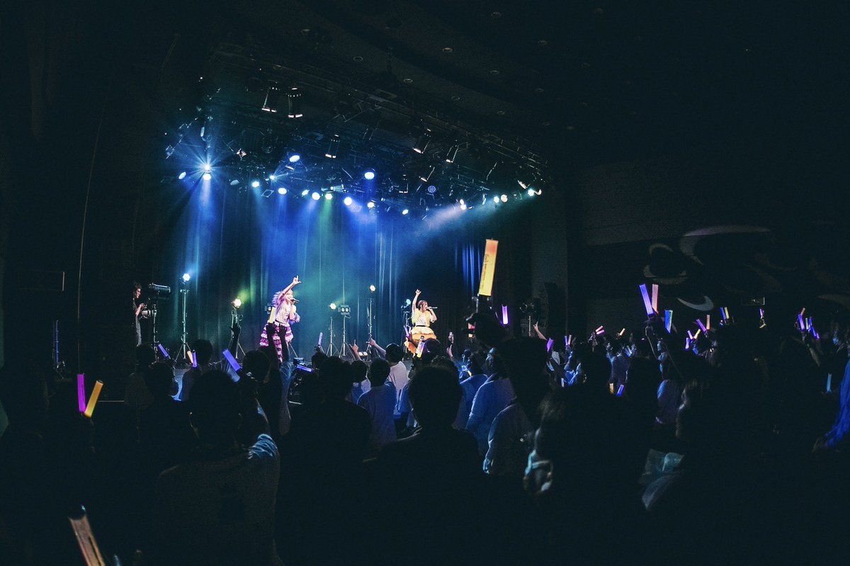 baby__crayon's tweet photo. #ベビクレプレジャー
5月16日(金)
『fake of truth』
📍SHIBUYA PLEASURE PLEASURE

＼2人で乗り越えたぞ…！！！／
初のホールライブ大成功☺️㊗️🎉
ご来場いただきありがとうございました👶🏻

チルダーと一緒に作り上げたライブは
ベビクレにしかない最高の空間でした🪩✨✨

これからも挑戦を恐れず、
前に進むBABY-CRAYON〜1361〜を
宜しくお願いいたします🔥

💛石綿日向子 @hinako_ishiwata
💜吉田菜々世 @nanase_yoshida

📸Photo by 高橋慶基
@yoshiki_810

#ベイビークレヨン
#ベビクレ
#ベビクレ路上チャレンジ
#路上から東京ドームへ