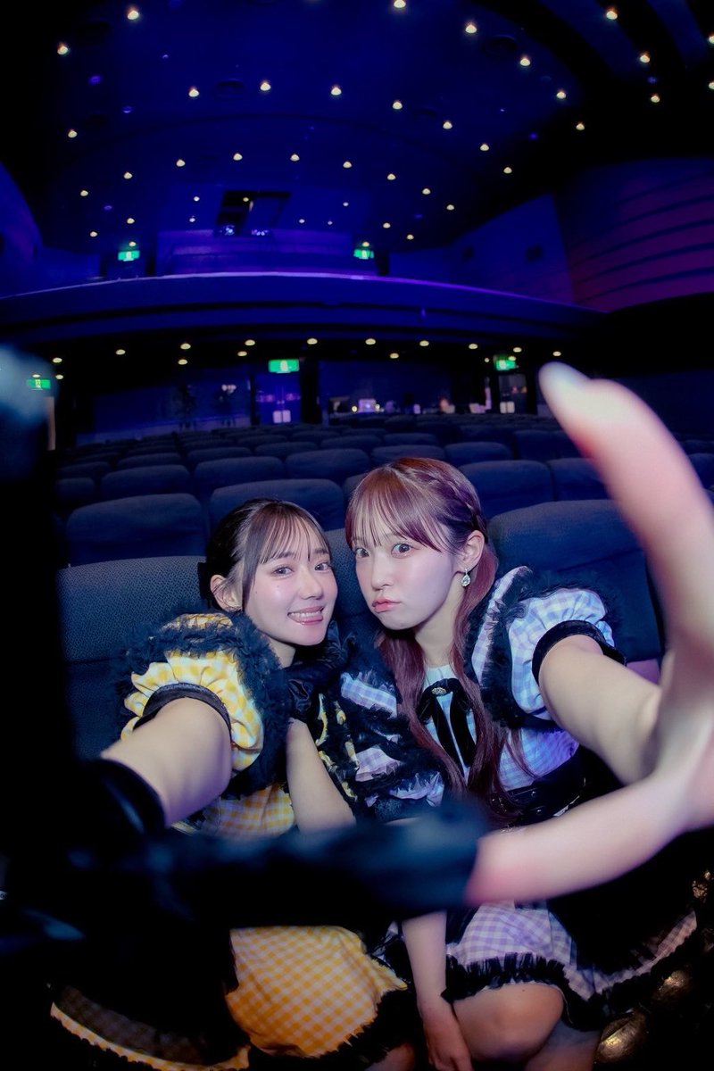 baby__crayon's tweet photo. #ベビクレプレジャー
5月16日(金)
『fake of truth』
📍SHIBUYA PLEASURE PLEASURE

＼2人で乗り越えたぞ…！！！／
初のホールライブ大成功☺️㊗️🎉
ご来場いただきありがとうございました👶🏻

チルダーと一緒に作り上げたライブは
ベビクレにしかない最高の空間でした🪩✨✨

これからも挑戦を恐れず、
前に進むBABY-CRAYON〜1361〜を
宜しくお願いいたします🔥

💛石綿日向子 @hinako_ishiwata
💜吉田菜々世 @nanase_yoshida

📸Photo by 高橋慶基
@yoshiki_810

#ベイビークレヨン
#ベビクレ
#ベビクレ路上チャレンジ
#路上から東京ドームへ