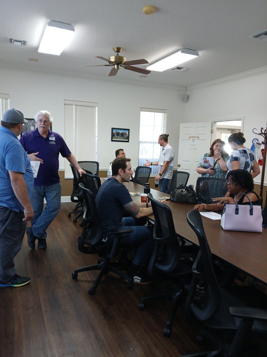 Connecting the dots at Core Connections! 

🧩 A big thank you to everyone who joined us to explore the value of Chamber membership and how to get involved.

#dadecity #chamberstrong #smallbusiness #communitysupport #chambersupport