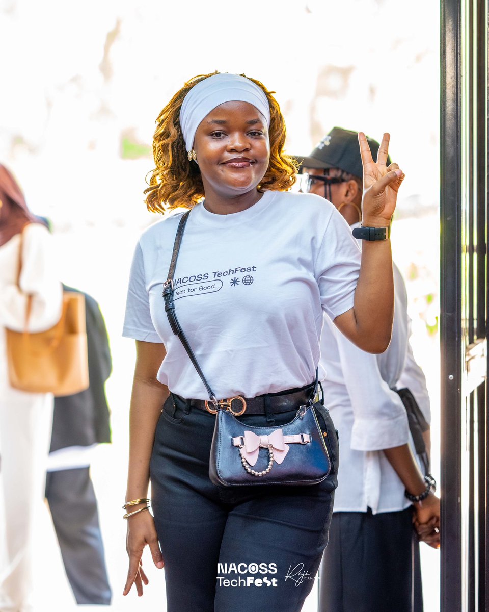 NACOSS_UIL's tweet image. When the tech is solid and the people are stunning, you know it’s #NACOSSTechfest  1.0😍😍🚀

Here are some of the beautiful faces from the fest!🔥

#NACOSSUnilorin 
#TechForGood 
#NACOSSSYNC