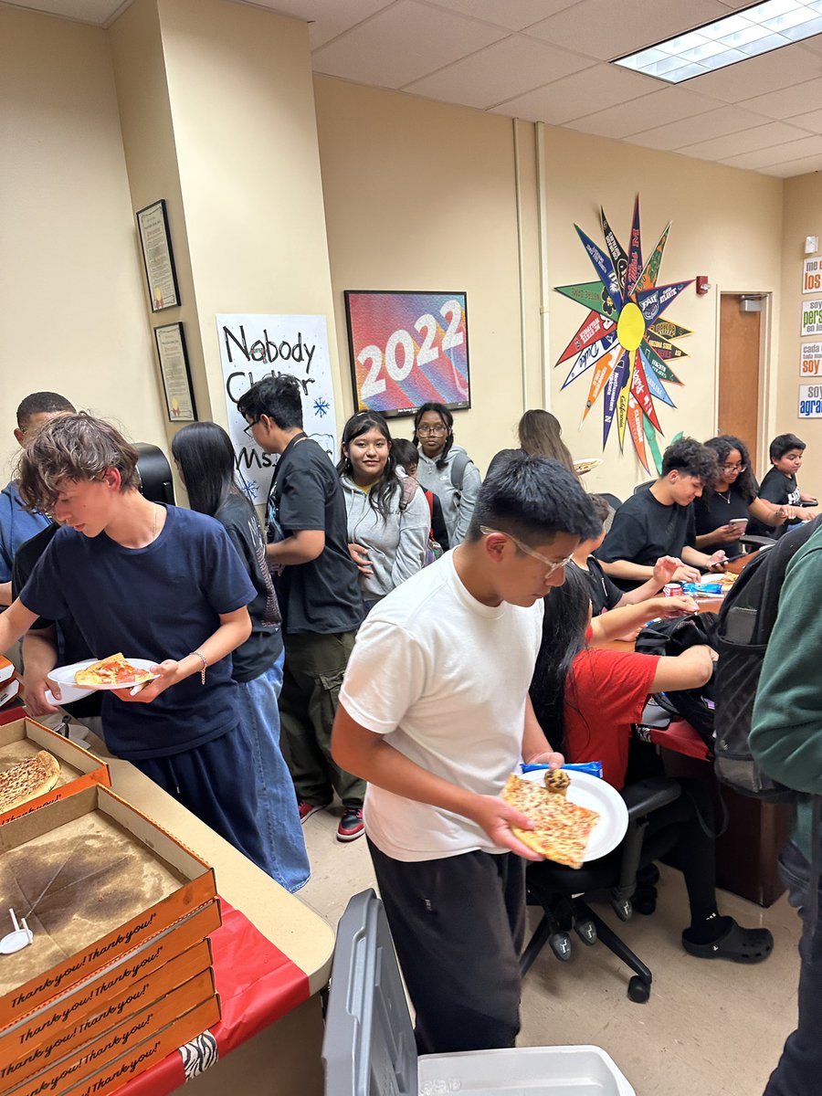 Rafael A. Tatis (@rtatis8) on Twitter photo These kiddos right here… unbelievably proud!
Cohort 2 just FINISHED their AP SPANISH class <a href="/JILHSOFFICIAL/">John I. Leonard High School (Official)</a> !! 8th grade + AP class, that’s how we do it at <a href="/palmspringsms/">Palm Springs Middle</a> ! These kiddos right here… unbelievably proud!
Cohort 2 just FINISHED their AP SPANISH class <a href="/JILHSOFFICIAL/">John I. Leonard High School (Official)</a> !! 8th grade + AP class, that’s how we do it at <a href="/palmspringsms/">Palm Springs Middle</a> !