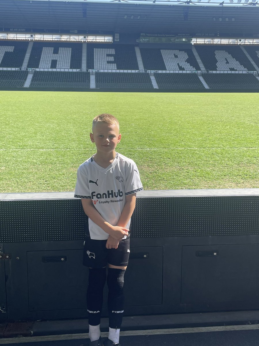 Adam Smith tweet media