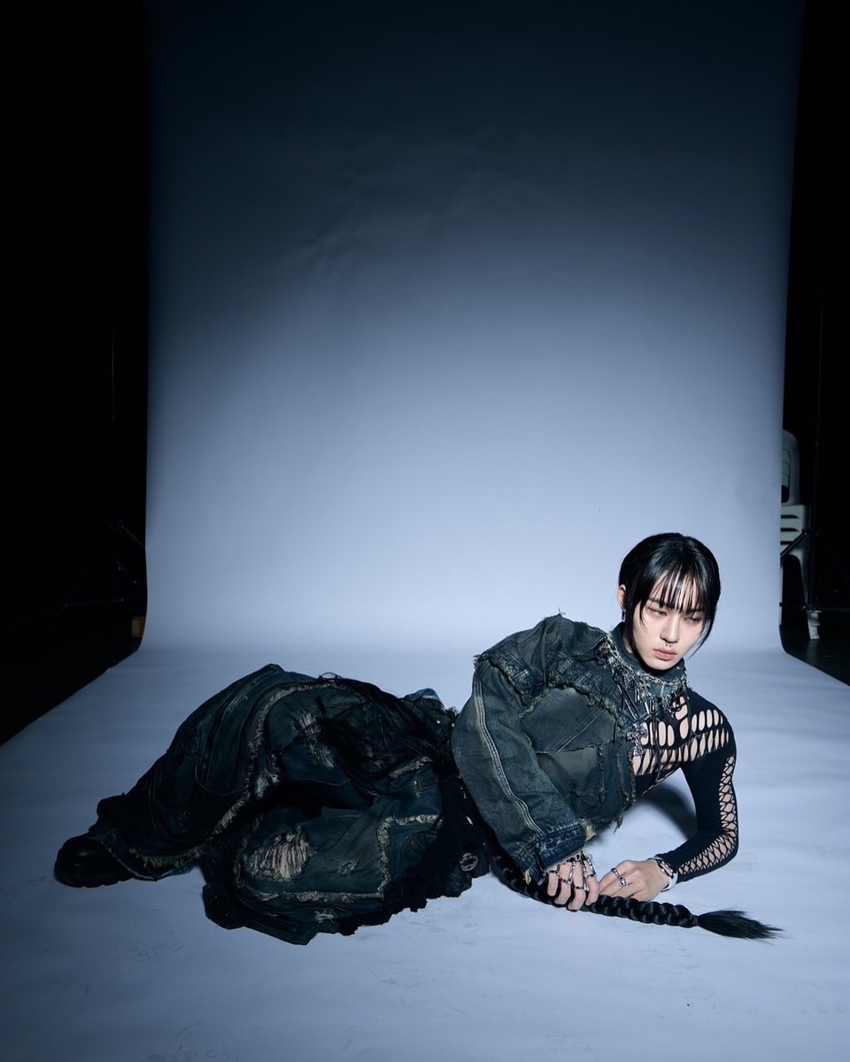 n_wxrxnyx's tweet photo. โซ๊ะมากกก สวย สวยมากสวยแบบเห็นแล้วคุ้มค่าเน็ต เครื่องหน้าชัด คิ้วเข้ม ขนตาเรียงเส้นสวย ตาคมนัยตาหวาน จมูกเป็นสัน ปากก็สวย โครงหน้ากรอบหน้าชัดเจน โคตรดี โคตรสวย ครบ จบที่โก๋ว 🔥🧚

#LYKN_FirstSightMV
#LYKN #Lego_Rapeepong @realxlg https://t.co/UKM8miYfRG