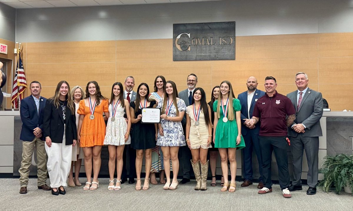 Davenport Girls Soccer (@dhs_gsoccer) on Twitter photo Last evening we had the honor of being recognized and celebrated by the Comal ISD School Board for our STATE Silver Medal. Thank you for the pic <a href="/dhs_looney/">Angela Looney</a>
#BTP
<a href="/jdzimmerhanzel/">JD Zimmerhanzel</a> <a href="/taylour_to5o/">Taylour Toso</a> <a href="/cisdnews/">Comal ISD</a> <a href="/6a_28/">SA High School & Club Soccer</a> <a href="/DavenportWolves/">DHS Wolves Athletics</a> <a href="/tascosoccer/">TASCO</a> Last evening we had the honor of being recognized and celebrated by the Comal ISD School Board for our STATE Silver Medal. Thank you for the pic <a href="/dhs_looney/">Angela Looney</a>
#BTP
<a href="/jdzimmerhanzel/">JD Zimmerhanzel</a> <a href="/taylour_to5o/">Taylour Toso</a> <a href="/cisdnews/">Comal ISD</a> <a href="/6a_28/">SA High School & Club Soccer</a> <a href="/DavenportWolves/">DHS Wolves Athletics</a> <a href="/tascosoccer/">TASCO</a>