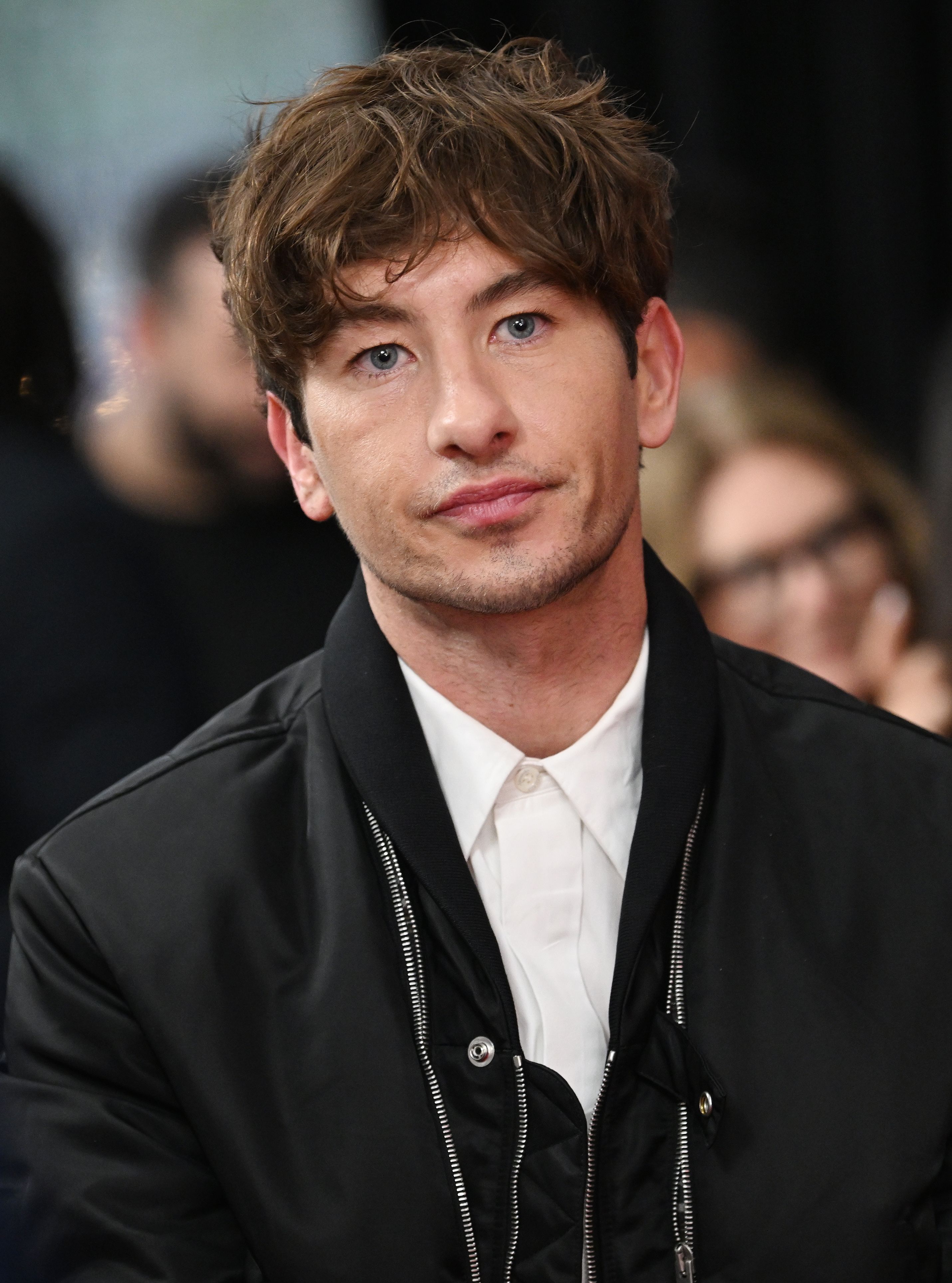 GrErS3HXcAAkR9N?format=jpg&name=4096x4096 Fans Think Sabrina Carpenter’s New Lyrics Are All About Shawn Mendes — But Where Does Barry Keoghan Fit In?