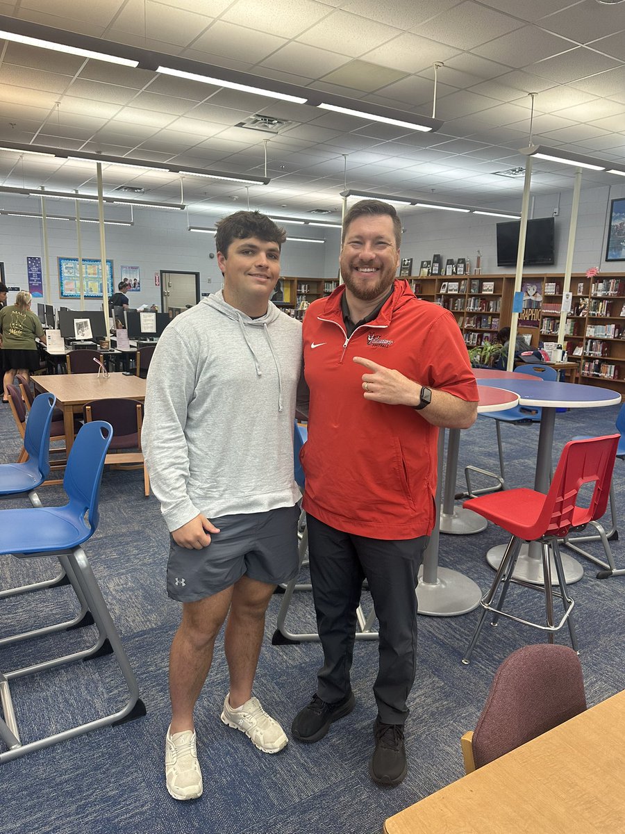Another big thanks to <a href="/CoachTJWeyl/">TJ Weyl</a> from <a href="/Marist_Fball/">Marist Football</a> for taking the time to come out and see me today!

<a href="/CoachSchmitzDHS/">Matt Schmitz</a> <a href="/RecruitGeorgia/">Recruit Georgia</a>