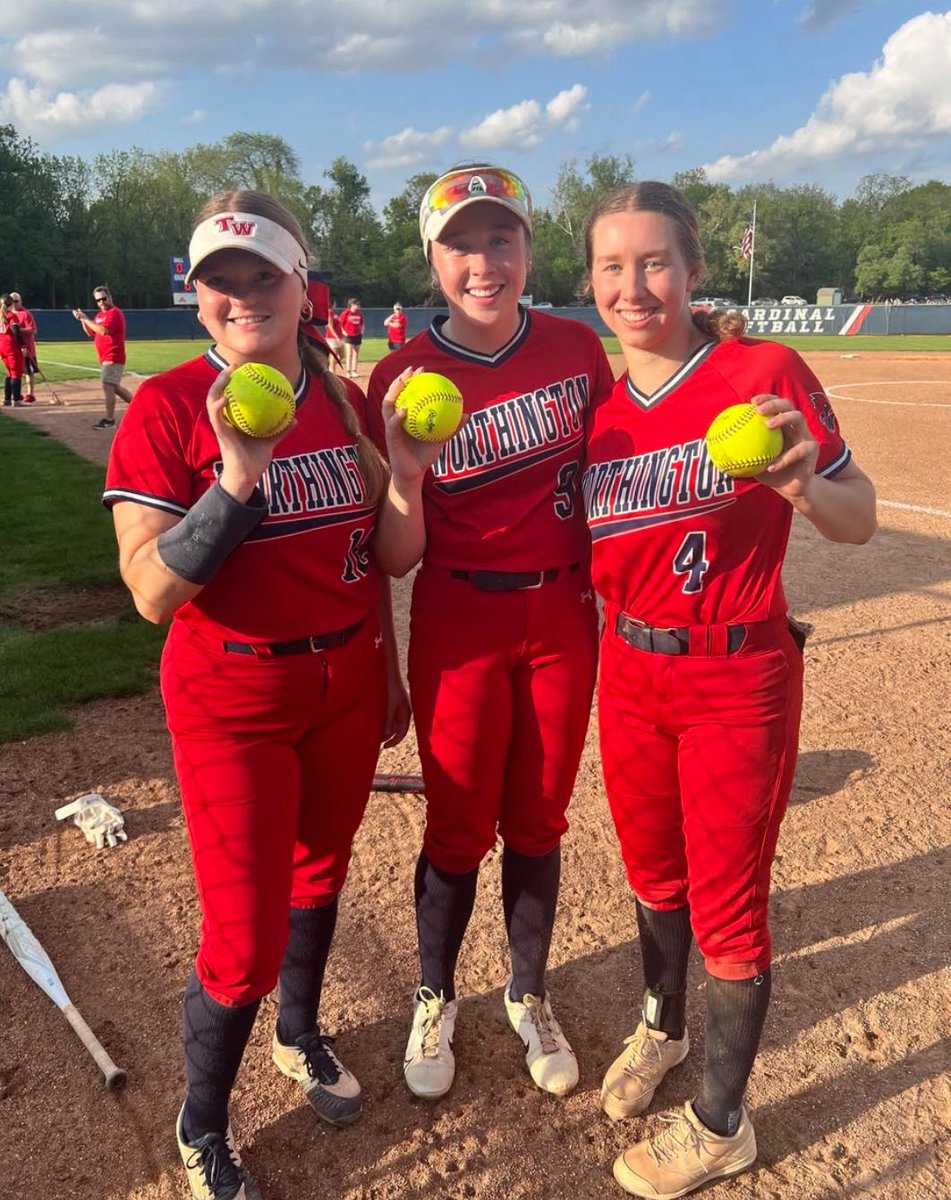 Riley_ONeill9's tweet photo. Had a great win against Whetstone last night! I went 3-4 at the plate with a double and a homerun! So glad to be able to finish the end of the regular season strong! @LadyCardsSball https://t.co/5gxCNT9km8