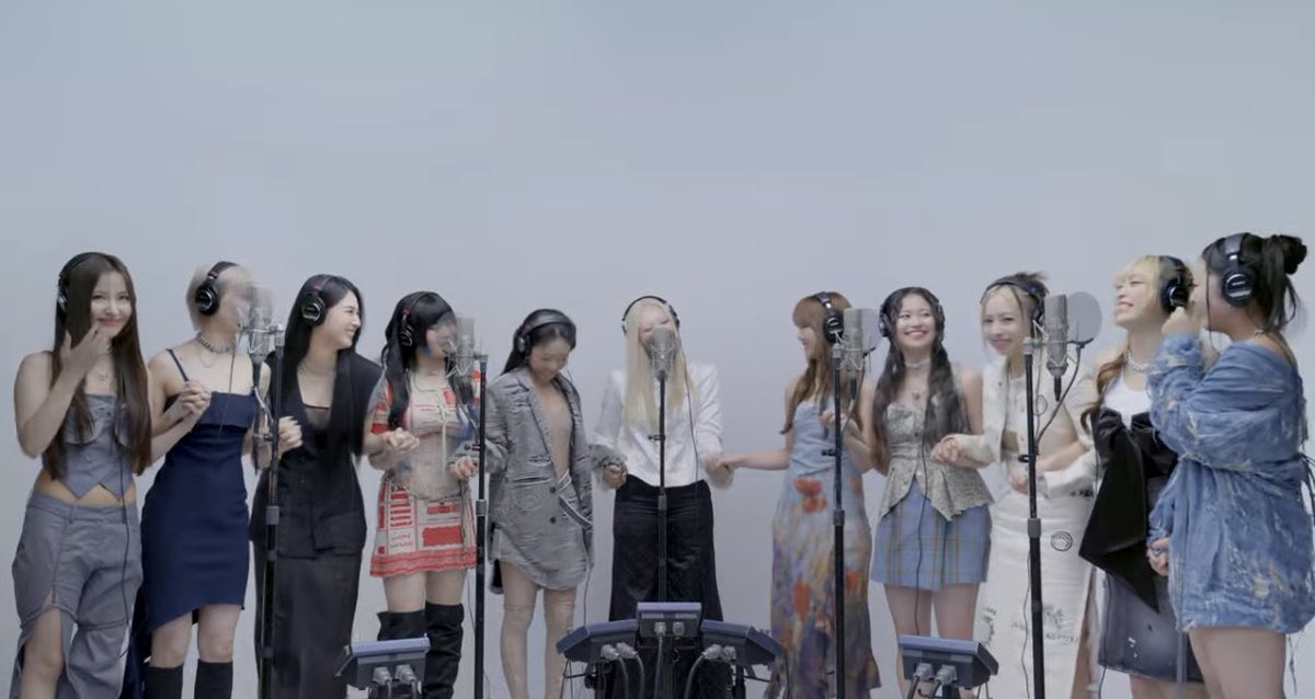 yamaoo_maashi's tweet image. こんなことあったらいいなって思いはだいたい叶わないことが多いんだけど、

予想すらしてない感動的なことがあると、本当に涙かでてくる

HANAだけでなく、最後落ちた3人も参加での披露

youtu.be/CFBStXempJY?si…

#ちゃんみな
#SADSONG
#ファーストテイク
#ノノガ
#HANA
#FUMINO
#KOKO
#KOKONA