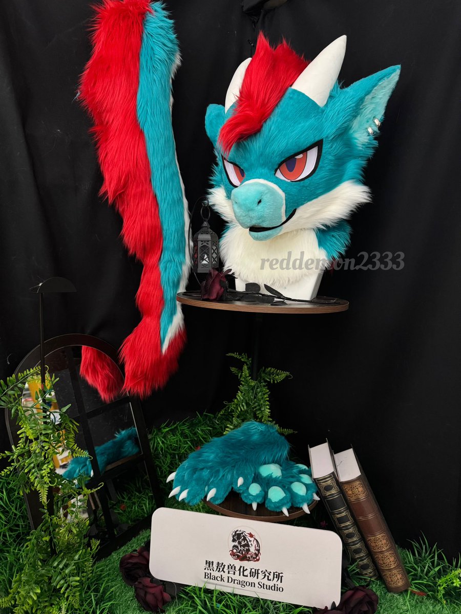 reddemon2333's tweet image. The first completed dragon! I have a special obsession with all dragons, and the goal is to restore the characteristics and charm of all dragons!

Owner X：@polyderg 

#fursuit #furry #兽装 #furries #kemono #fursuitmaker #fursuitcommission #furryart #kemonofursuit