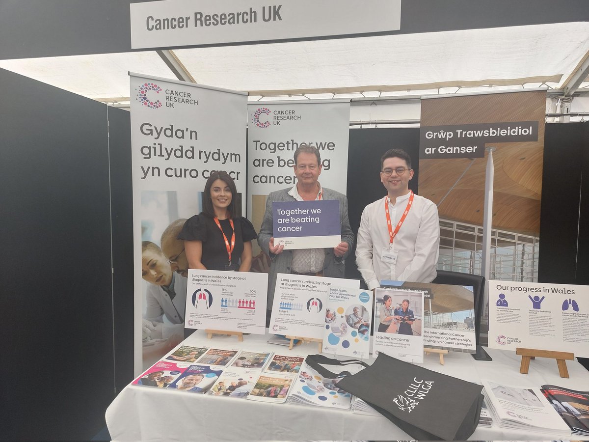 Matthew Evans MBE (@matthewevansnpt) on Twitter photo Great to catch up and see the amazing work <a href="/CRUKCymru/">Cancer Research UK in Wales</a> <a href="/cancer_wales/">Ymchwil Canser Cymru / Cancer Research Wales</a> <a href="/Cancer_Buzz/">Cancer Survivors Club 📙</a> Great to catch up and see the amazing work <a href="/CRUKCymru/">Cancer Research UK in Wales</a> <a href="/cancer_wales/">Ymchwil Canser Cymru / Cancer Research Wales</a> <a href="/Cancer_Buzz/">Cancer Survivors Club 📙</a>