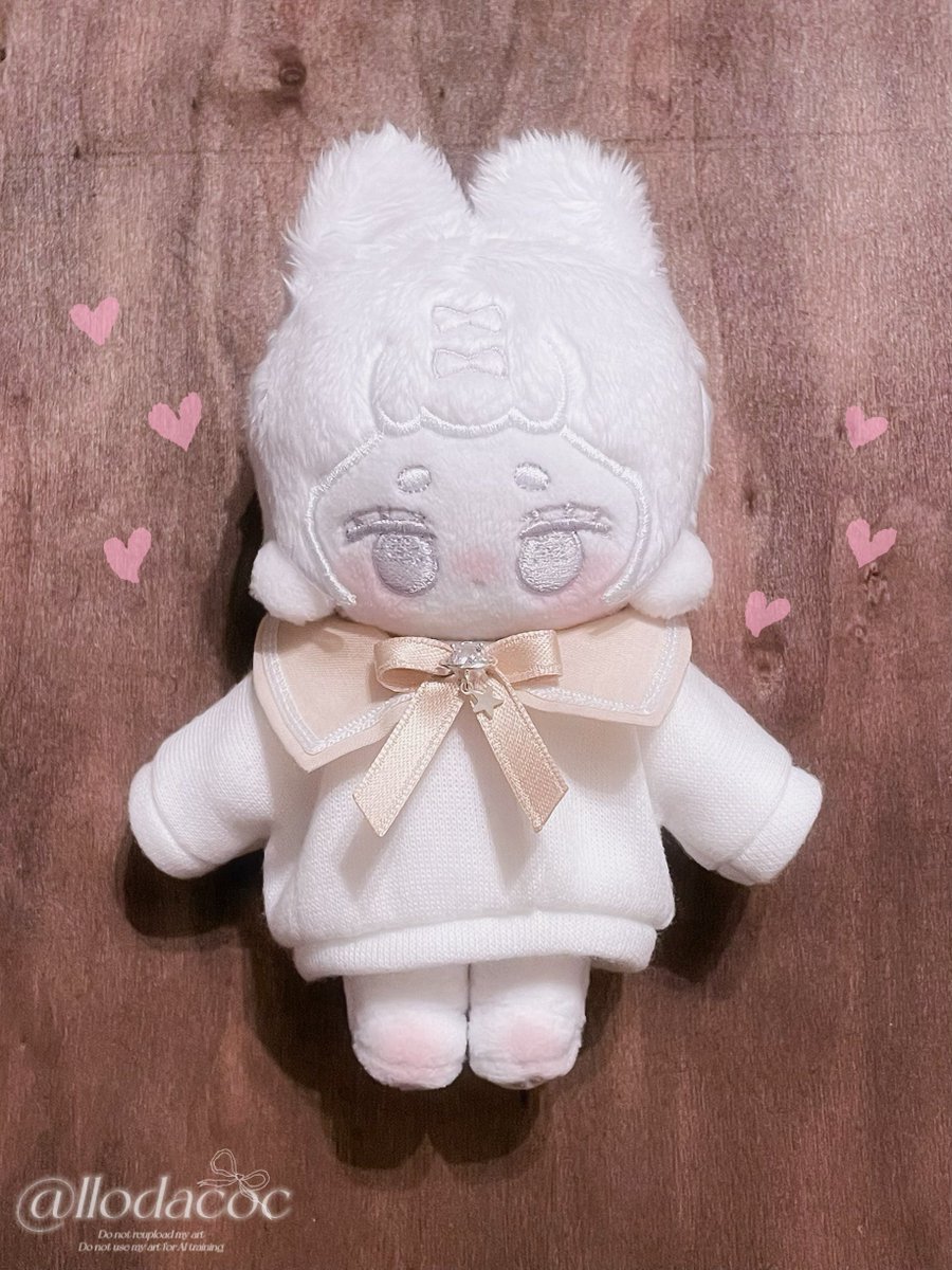 ご縁を頂き◻︎❔様(<a href="/nui_skk/">◽︎頒布用垢</a>)の炭白ちゃんをお迎えさせて頂きました！ツインズちゃんです！🤍🐰🐰🤍
スタンダード炭白ちゃんと余剰当選でお迎えさせて頂いたプロトタイプちゃんなんですが、ふたりともお顔がそれぞれ違ってかわいすぎます😭💕
この度は素敵なご縁を頂き本当にありがとうございました✨