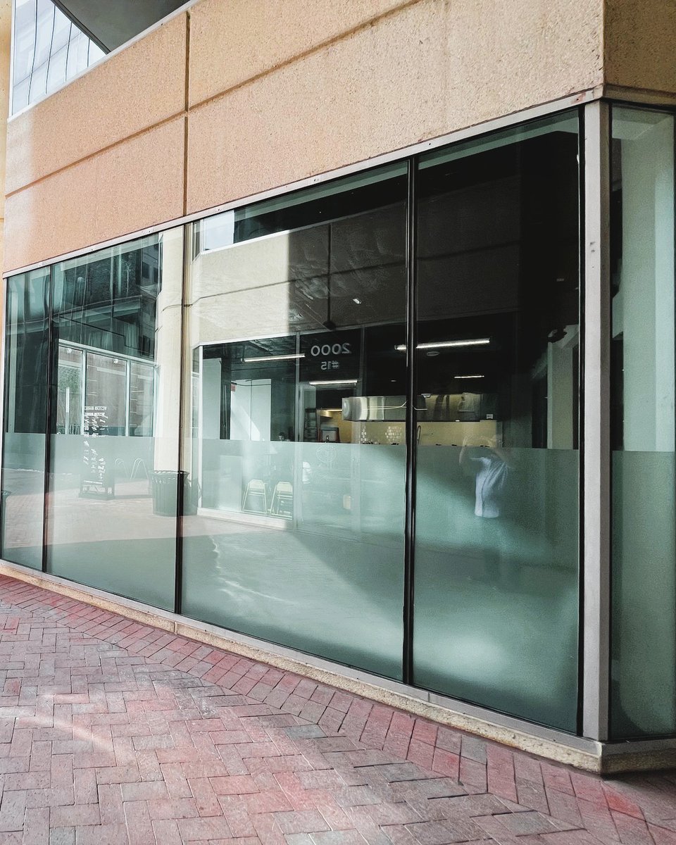 Divadisplaysinc's tweet image. ✨ Frosted Elegance: Custom Privacy Film Installation

Perfect for offices, clinics, and commercial spaces that want a touch of sophistication with privacy.

📞 301-798-2717
🌐 divadisplays.com

#FrostedFilm #GlassPrivacy #WindowFrosting #OfficeDesign #InteriorGraphics