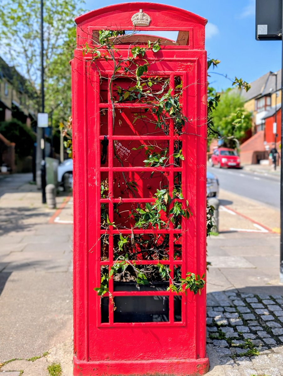 Kundakala is growing across London. Currently we have 70 women enrolled in one of our programmes in the boroughs of Camden, Islington, Hackney, and Lambeth.  

#alterationsandupcycle #microbusinesses #kundakalacollective#kundakala #ethnicminoritywomen #makeandmend