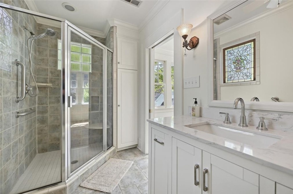 Just listed! 

3 Bed, 2.5 Bath I 2,244 SF I $695,000

Contact our agent, Randy Cernohorksy for details:
Randy@themcdevittagency.com