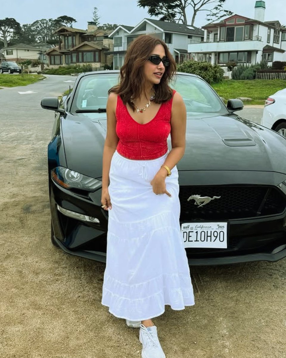 BollyCritBuzz's tweet photo. 🌶️Sweet ho ya spicy, Jiya Shankar har look mein classy! 🌶️✨ Har andaaz mein pyaar aur attitude ka perfect tadka! 💕🔥

#JiyaShankar #SpicyAndSweet #SlayingAlways https://t.co/vI6ieet2RB