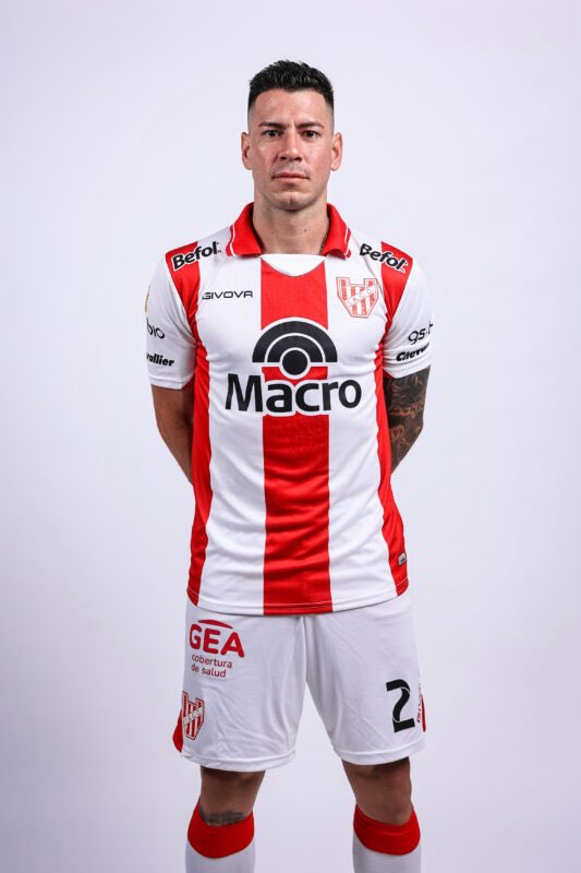 ampireynoso32's tweet photo. #Tigre 🫡Diego Dabove ya se encuentra analizando posibles refuerzos. 
👀Se rumorea de que al técnico le gustaría contar con la presencia de tres jugadores de Instituto: Damián Puebla, Juan Franco Arellaga y Damián Batallini.
¿Que opinan? https://t.co/Cqm88OlODP