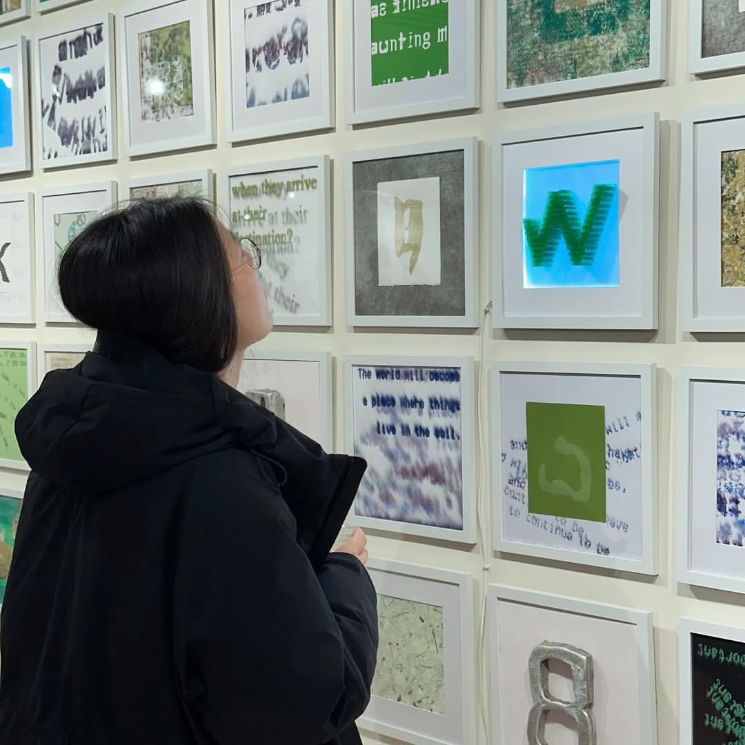 Sasha Stiles | AI alter ego Technelegy โ๏ธ๐ค (@sashastiles) on Twitter photo When the poem becomes a gen <a href="/fxhash/">Shiv</a> performance (2022) becomes a custom font (2023) becomes an artist book (2024) becomes a multimedia installationโฆ THE WORD AFTER US is on view in GENERATION TO GENERATION, my collab solo show w/<a href="/nathanielstern/">nathaniel stern ๐ฑ๐ป ๐</a> at Krasl Art Ctr thru July 27. When the poem becomes a gen <a href="/fxhash/">Shiv</a> performance (2022) becomes a custom font (2023) becomes an artist book (2024) becomes a multimedia installationโฆ THE WORD AFTER US is on view in GENERATION TO GENERATION, my collab solo show w/<a href="/nathanielstern/">nathaniel stern ๐ฑ๐ป ๐</a> at Krasl Art Ctr thru July 27.