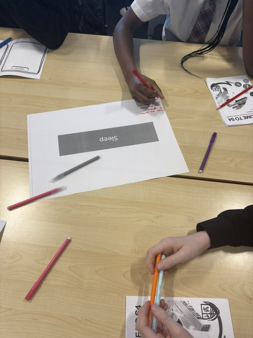 Mrs Scott tweet media