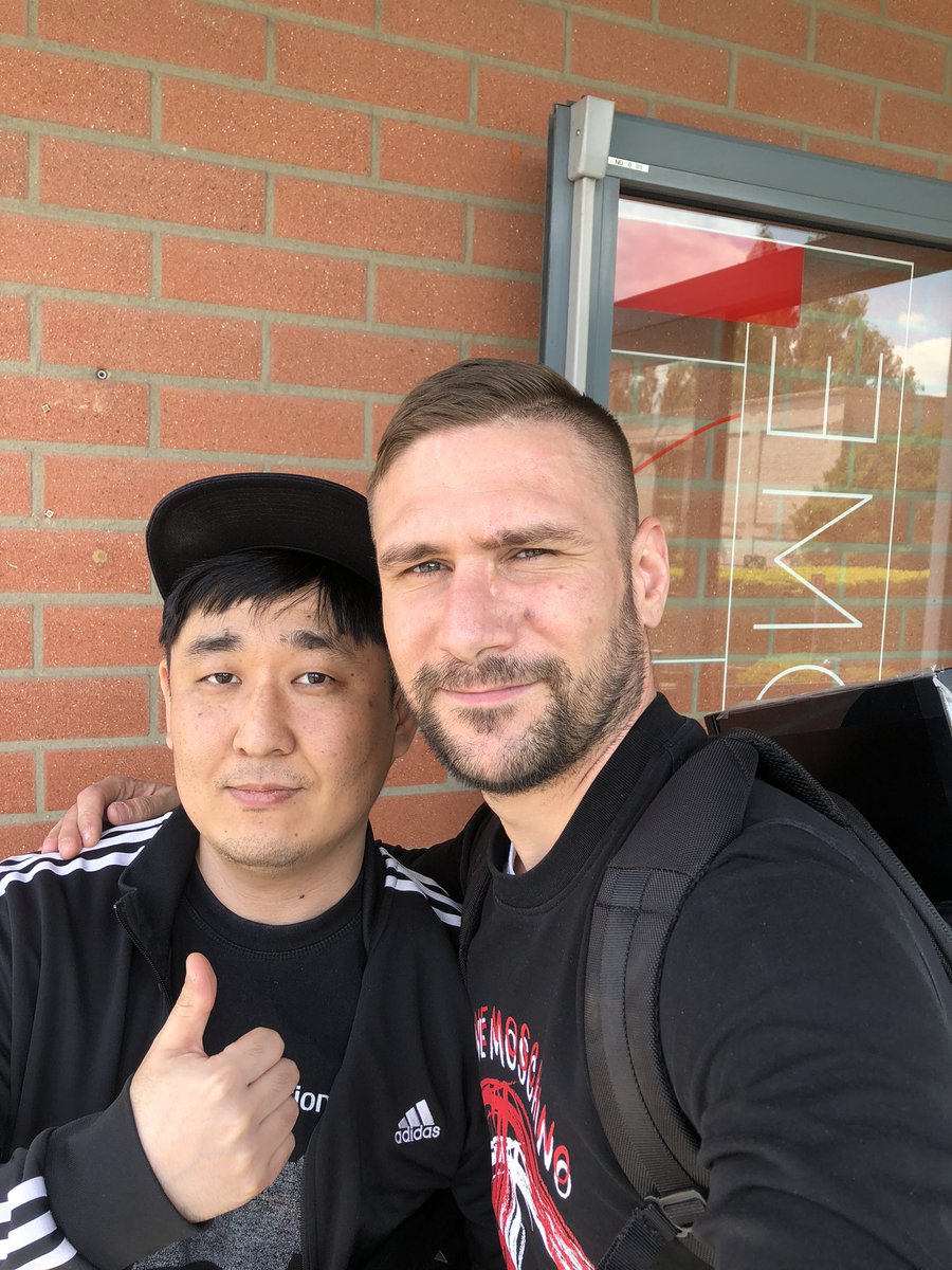 Picture with my Billy Kane brother <a href="/xyzzylshift/">Falcon | xyzzy</a> 😎