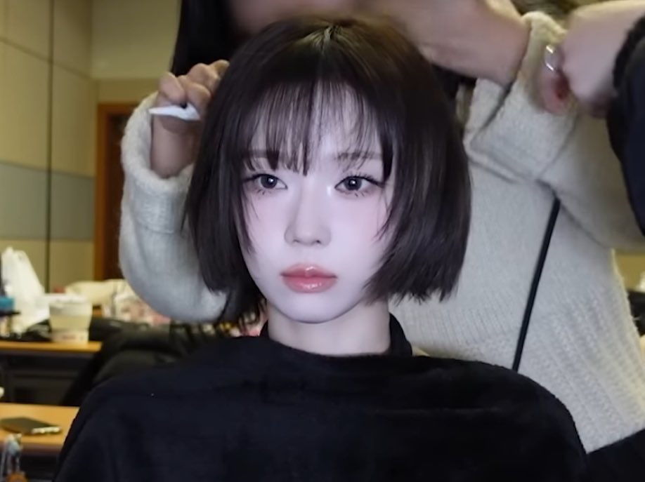 윈터; 𝘀𝗶𝗿𝗲𝗻 𝗼𝗳 𝘁𝗵𝗲 𝘀𝘁𝗮𝗴𝗲. ★🎸 tweet media